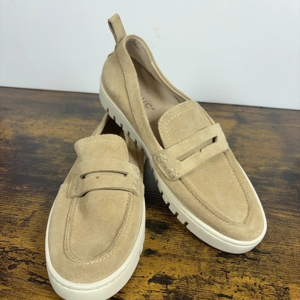 Vionic Uptown Suede Loafers Womens Sz 7 Tan Suede Lightweight Cushioned